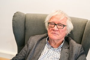 Józef Wilkoń w Muzeum Miasta Gdyni.