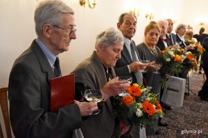 Pamiątkowe Medale za Długoletnie Pożycie Małżeńskie z rąk prezydenta Gdyni Wojciecha Szczurka odebrały kolejne gdyńskie pary // fot. Paweł Kukla