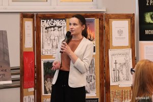 Spotkanie w ZSA-E w Gdyni, na zdjęciu Agnieszka Majewska z Powiatowego Urzędu Pracy (fot. Katarzyna Balcerzak)