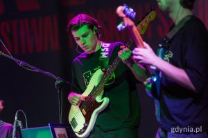 Muzycy na scenie 