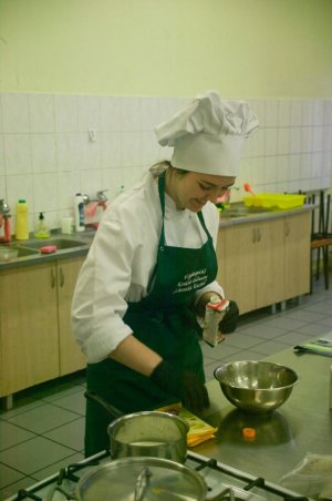 Uczennice Zespołu Szkół Hotelarsko-Gastronomicznych w Gdyni zdobyły Grand Prix V Ogólnopolskiego Konkursu Kulinarnego „Literacka Kuchnia”, fot. ZSHG w Gdyni