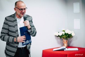 Wiceprezydent Gdyni Michał Guć przemawia do zebranych / fot. Michał Kozłowski