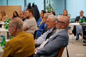 Członkowie Gdyńskiej Rady Dialogu Gospodarczego podczas posiedzenia w 3T Office Parku 