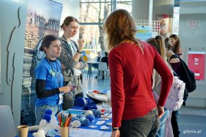 Jedno ze stoisk kół naukowych na ScienceCom 2025 