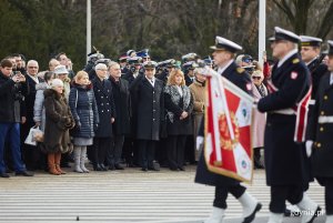 Uroczystości oficjalne pod pomnikiem Polski Morskiej z okazji 93. rocznicy nadania praw miejskich, fot. Dawid Linkowski