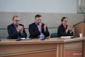 Na zdjęciu od lewej: Mariusz Bzdęga, Tadeusz Szemiot i Aleksandra Kosiorek (fot. Karolina Szypelt)