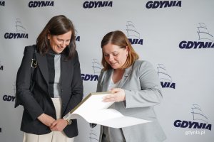 Spotkanie prezydent Gdyni Aleksandry Kosiorek z ambasadorką Kr&oacute;lestwa Hiszpanii Victorią Ortegą (fot. Magdalena Starnawska)