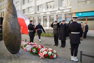Miejskie uroczystości pod pomnikiem Ofiar Terroru Komunistycznego przy ul. Pułaskiego, fot. st. chor. szt. mar. Piotr Leoniak