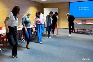 STEAM w Gdyni – kadra pedagogiczna szkoli się w praktyce, na zdjęciu z Wiesławą Mitulską z uczestniczkami