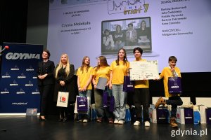 1 miejsce w kategorii „Junior Biznes Start”: Szkoła Podstawowa nr 43 w Gdyni. Film pt. „Czysta molekuła”