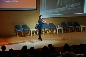 Marta Jasińska – jedna z prelegentek podczas konferencji „Głos młodych: sprawczość, prawa, przyszłość” 