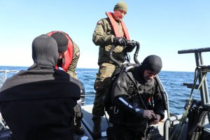 Wyszkoleni nurkowie służący w Marynarce Wojennej RP zneutralizowali torpedę lotniczą, która zawierała 200 kilogramów ładunku wybuchowego, fot. 8. Flotylla Obrony Wybrzeża
