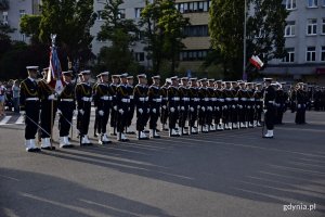Na ulicach Gdyni odbył się capstrzyk poprzedzający Święto Marynarki Wojennej // fot. Paweł Kukla