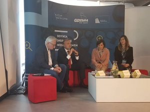 Wystawa na Brackiej 25 pt. „Szkło, Metal, Detal. Architektura Gdyni w szczegółach” fot. Małgorzata Omachel-Kwidzińska