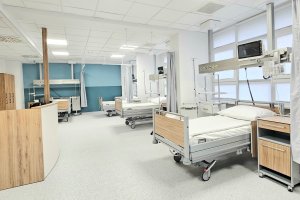 Jedna z sal zmodernizowanego Oddziału Chirurgii Ogólnej Szpitala św. Wincentego a Paulo w Gdyni