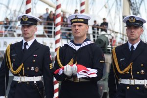  Przekazanie obowiązków dowódcy COM-DKM odbyło się na okręcie muzeum ORP „Błyskawica” // fot. Jan Ziarnicki
