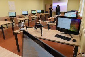 Laboratorium Militarnych Systemów Informacji Przestrzennej Akademii Marynarki Wojennej w Gdyni // fot. Krzysztof Miłosz, mat. prasowe AMW