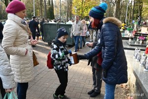 Tradycyjna kwesta na rzecz gdyńskiego hospicjum // fot. Michał Puszczewicz