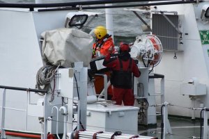 Działają w najtrudniejszych warunkach pogodowych, ratują ludzkie życie i walczą z zanieczyszczeniami wód - ratownicy morscy.  fot. Jan Ziarnicki