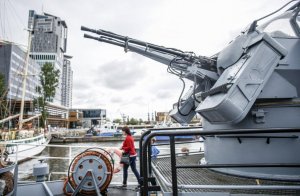 ORP Mewa udostępniona została zwiedzającym z okazji 30. rocznicy wizyty Jana Pawła II w Gdyni.//fot. Dawid Linkowski