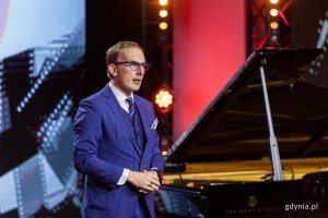 Jakub Ubych - wiceprzewodniczący Rady Miasta Gdyni na gali 14. edycji festiwalu NNW // fot. Karol Stańczak