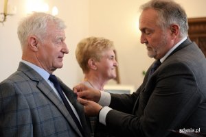 Medale za Długoletnie Pożycie Małżeńskie pary otrzymały z rąk prezydenta Gdyni Wojciecha Szczurka