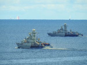 Okręty rakietowe ORP „Orkan” i ORP „Piorun” wypływające na ćwiczenia do Szwecji // fot. bsmt Michał Pietrzak