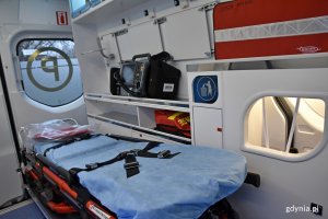 Nowy ambulans dla gdyńskiego pogotowia // fot. Magdalena Czernek