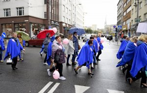 Marsz Różowej Wstążki już po raz 20. przeszedł ulicami Gdyni, fot. Kamil Złoch