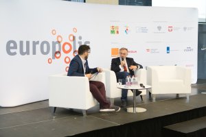 Wojciech Szczurek podczas panelu dyskusyjnego w trakcie konferencji Europolis 2017 w Centrum Nauki Kopernik w Warszawie // mat. prasowe