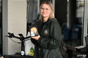 Klaudia Kościk z referatu Zarządzania Ruchem i Mobilnością Wydziału Inwestycji UM Gdyni