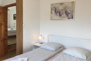 Willa przy plaży, widok na jeden z pokoi