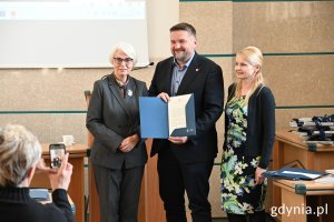 Na zdj. (od lewej): przewodnicząca RMG Joanna Zielińska, radny Tadeusz Szemiot i wiceprzewodnicząca Elżbieta Sierżęga