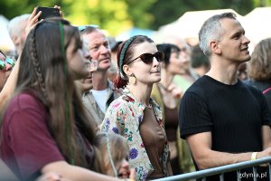 Publiczność podczas jednego z koncertów w ramach Globaltiki w parku Kolibki 