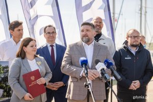 Projekt obejmuje budowę nowoczesnych hangar&oacute;w, zaplecza szkoleniowego i bosmanatu (fot. Karol Stańczak dla Gdynia.pl)