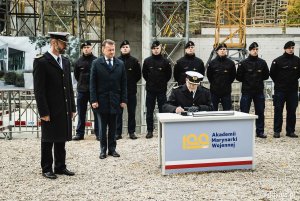 Ceremonia wmurowania kamienia węgielnego pod Akademickie Centrum Technologii Podwodnych na gdyńskim Oksywiu, fot. Kamil Złoch