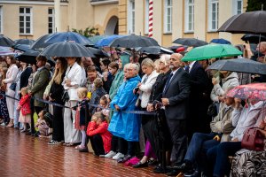 Uroczystość promocji na stopnie oficerskie dla absolwentów kursów oficerskich na Akademii Marynarki Wojennej w Gdyni (fot. Kamil Złoch)