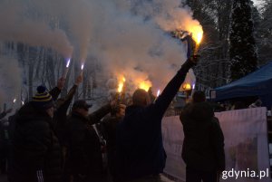 Tak żegnały ukochanego prezesa gdyńskie Buldogi//fot. Magdalena Śliżewska