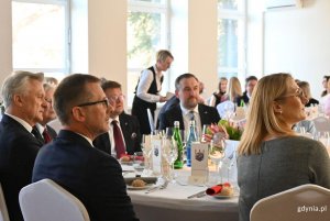 Na zdjęciu m.in. wiceprezydent Gdyni Tomasz Augustyniak (fot. Magdalena Starnawska)