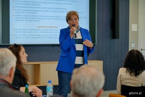 Teresa Bysewska, przewodnicząca Komisji Sportu, Turystyki i Rekreacji Rady Miasta Gdyni, przemawiająca podczas posiedzenia Gdyńskiej Rady Dialogu Gospodarczego