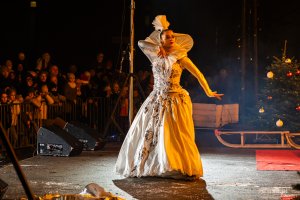 Gdyńskie mikołajki w muszli koncertowej na placu Grunwaldzkim (fot. Kamil Złoch)