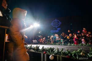 Gdyńskie mikołajki w muszli koncertowej na placu Grunwaldzkim (fot. Kamil Złoch)