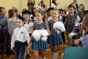 Rozpoczęcie roku szkolnego 2017/2018 w SP nr 10 w Gdyni Chyloni // fot. M. Puszczewicz