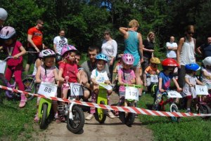 Wyścig rowerowy Rady Dzielnicy Dąbrowa w 2016 roku // fot. archiwum RD Dąbrowa