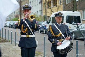 Trębacz i werblista uświetnili uroczystości upamiętniające 82. rocznicę wybuchu powstania w getcie warszawskim 