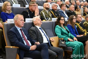 Na zdjęciu (od lewej): Sławomir Rybicki, senator, Bogdan Borusewicz, senator, Dorota Arciszewska-Mielewczyk, posłanka (fot. Magdalena Starnawska)