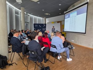 Dr Jędrzej Witkowski, prezes Centrum Edukacji Obywatelskiej poprowadził wykład podczas spotkania Zespołu ds. Proinnowacyjnych Kompetencji i Rozwoju Talent&oacute;w w ramach komisji Gospodarczej OMGGS