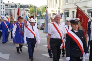 Przemarsz z udziałem Orkiestry Reprezentacyjnej Marynarki Wojennej pod Pomnik Polski Morskiej (fot. Karolina Szypelt)