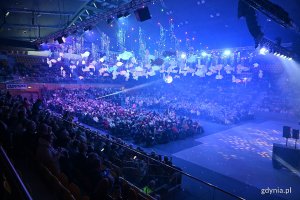 Urodzinowy &bdquo;Bal na Batorym&rdquo; dla senior&oacute;w w Polsat Plus Arenie Gdynia