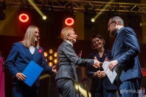 Gala finałowa X edycji Przeglądu Teatrów Amatorskich „Kurtyna” w gdyńskim Małym Kacku (fot. Paweł Budziński)